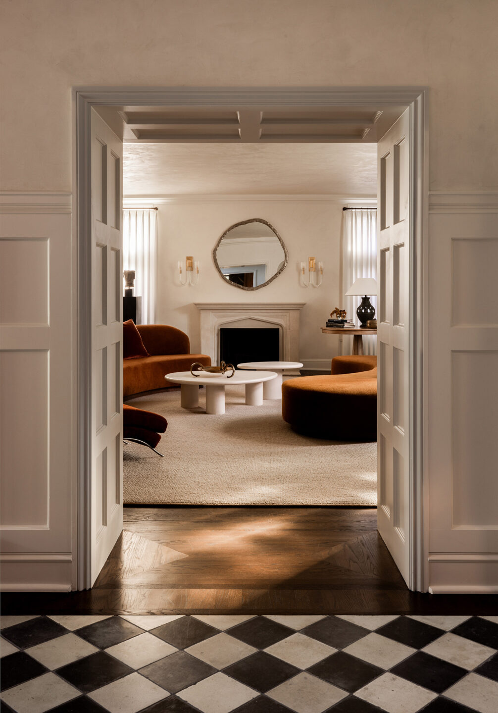 Michael-del-Piero-Interior-Design-Glencoe-Modern-Main-Living-Room-Foyer