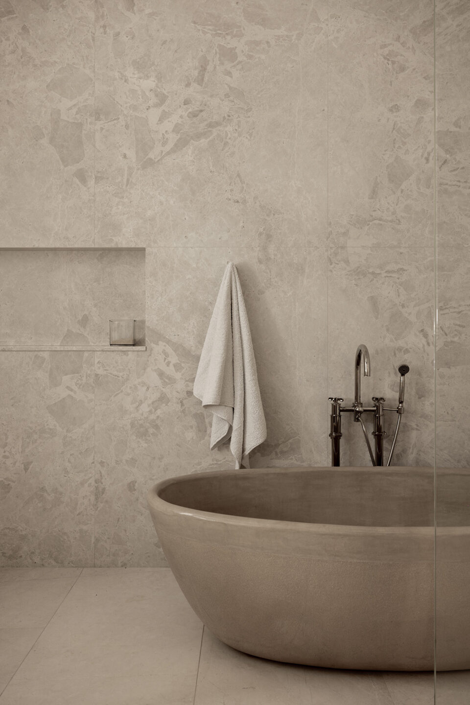 Michael-del-Piero-Interior-Design-Gold-Coast-Study-Primary-Bathroom-Bathtub